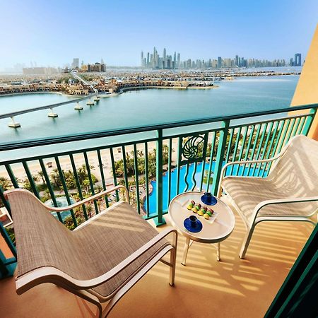 Отель Atlantis The Palm, Дубаи Дубай Экстерьер фото
